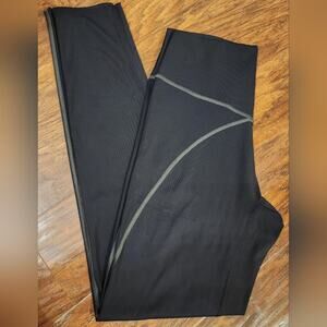 Offline By Aerie Goals 7/8 High Rise Legging size Medium